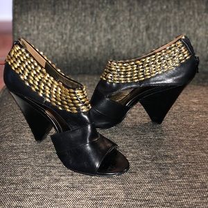 Carlos Santana black leather heels